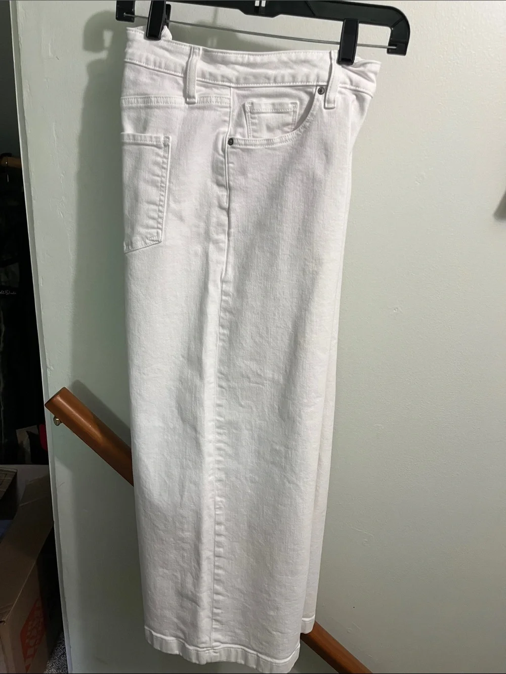 CHICO'S White High Rise Wide Leg Crop Jean